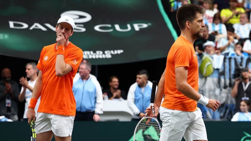 Tennis players can forget Davis Cup final round after defeat against Argentina