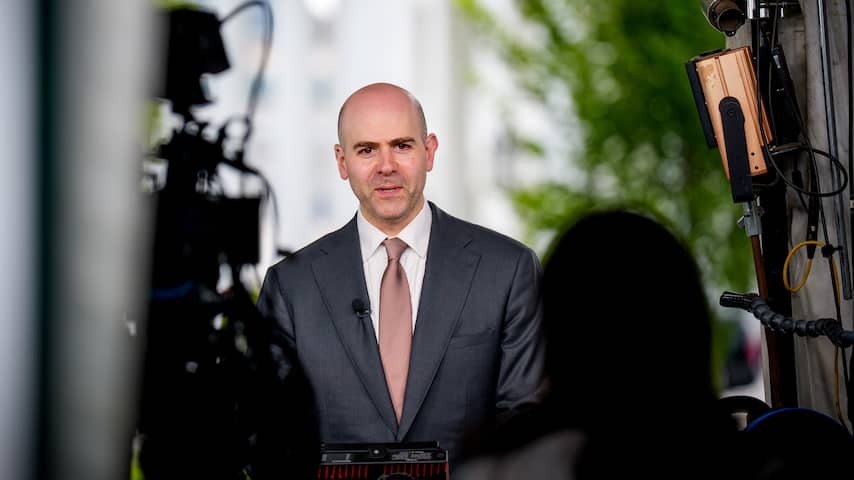 Trump advisor becomes just before a meeting about interest new FED director