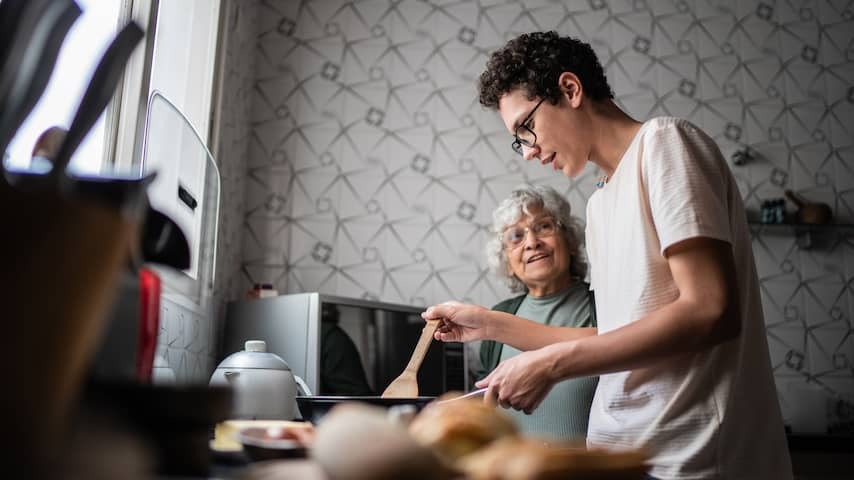 Informal caregivers with practical professions are increasingly in trouble