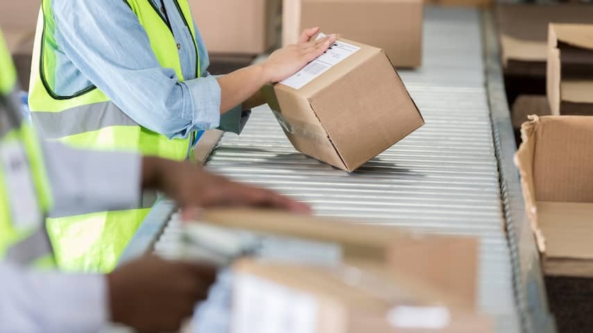 According to UN, US hardly gets a mail from other countries after taxes