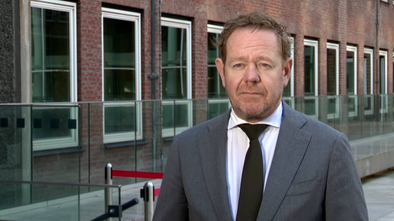 Image from Video: Minister Van Weel would rather not use army for border controls