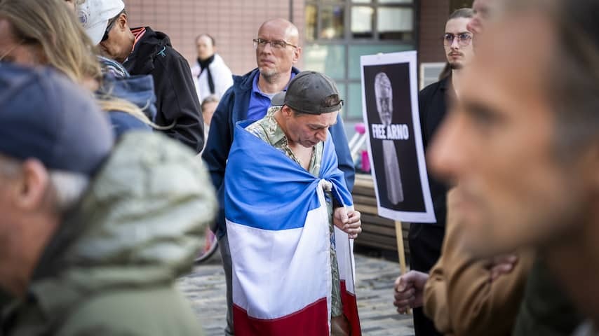 Many sovereigns not violent: 'only a small group of radicalizing'