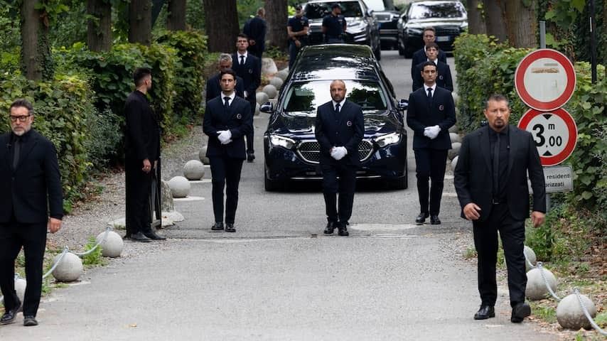 Family and friends say goodbye to Giorgio Armani in funeral service