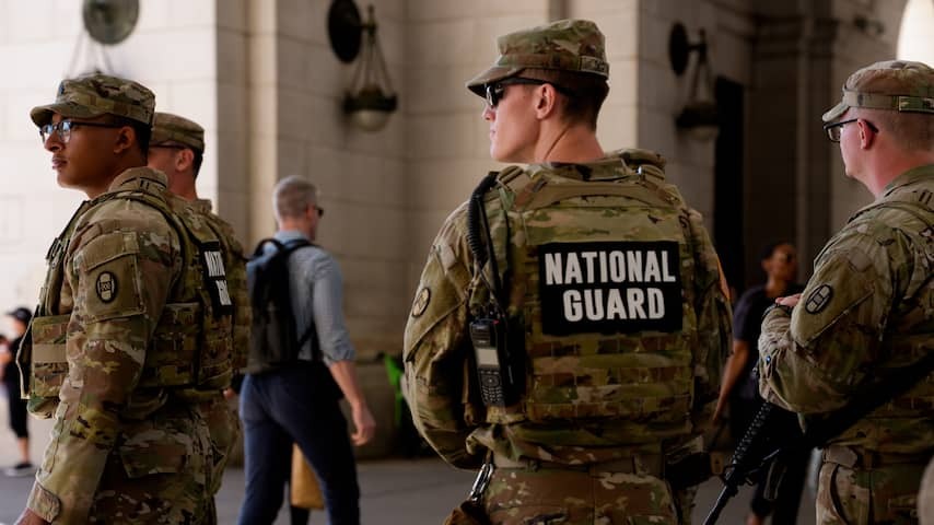 Trump signs order to send National Guard to Memphis