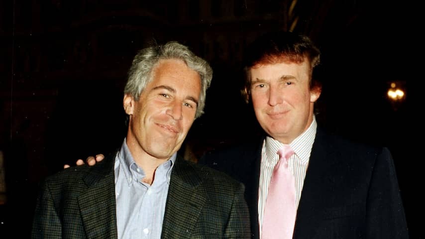 Alleged letter from Trump to Epstein Online, which does not exist according to President