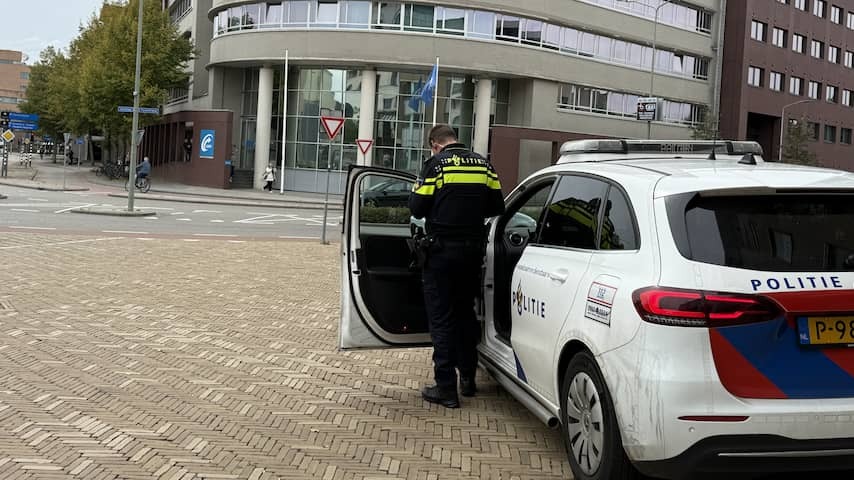 Possibly explosively in UWV building Heerlen, police are asking people to leave