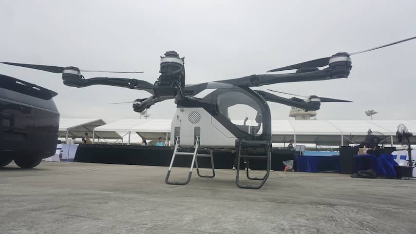 Two flying cars from Xpeng collide during exercise for Chinese air show