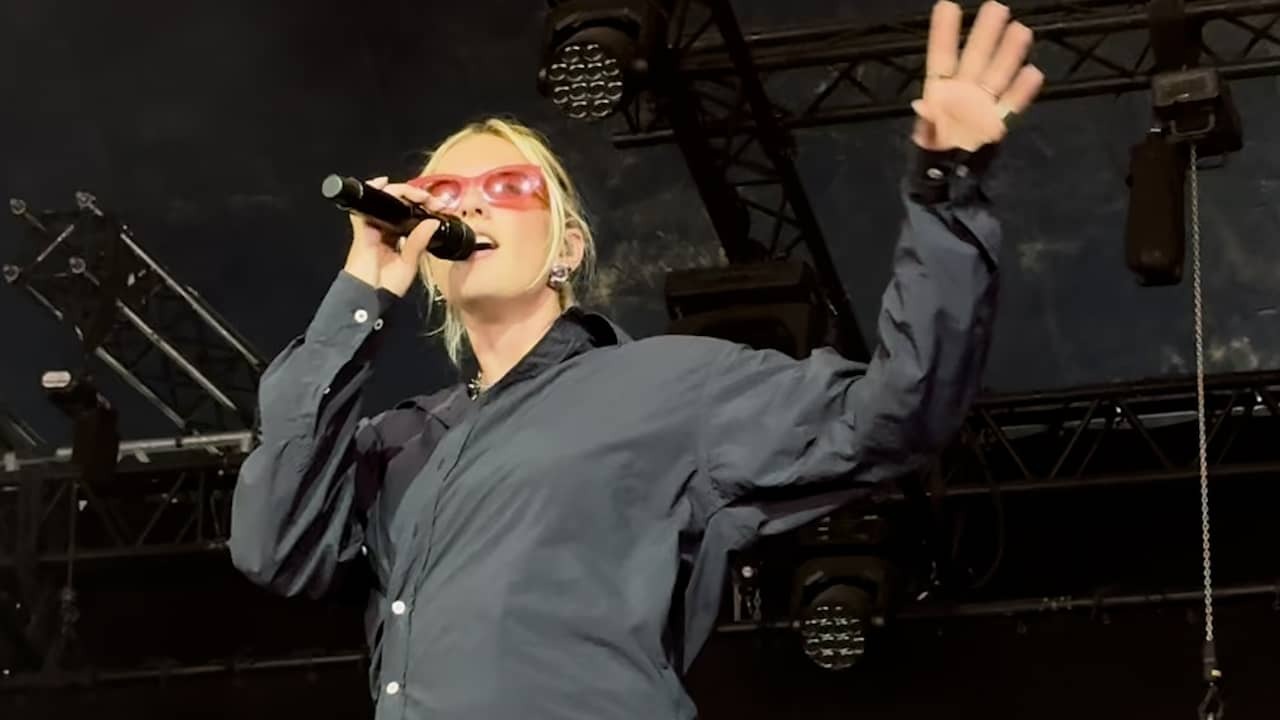 Image from Video: Moon calls criticism of her music and private life 'Bullshit'