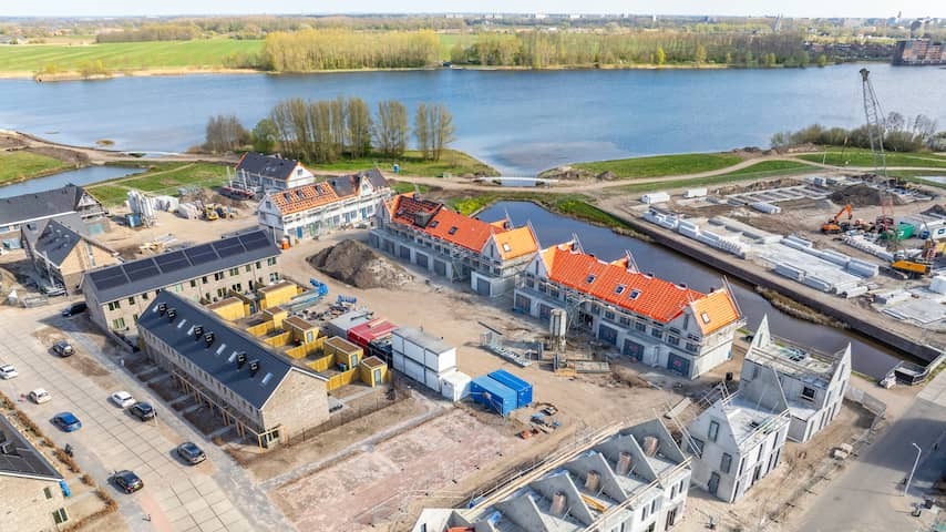 Housing subsidy does not ensure faster construction: 'is about a lot of public money'