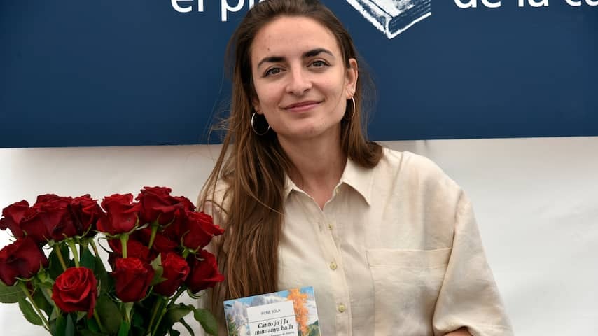 Irene Solà receives a European literature prize for translated Catalan novel