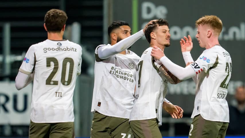 PSV gets a bad start and books stuffy victory at Excelsior