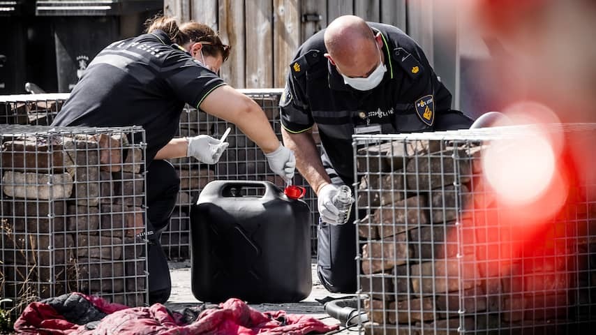 Condition injured house fire Roermond 'bad', possibly jerry cans found