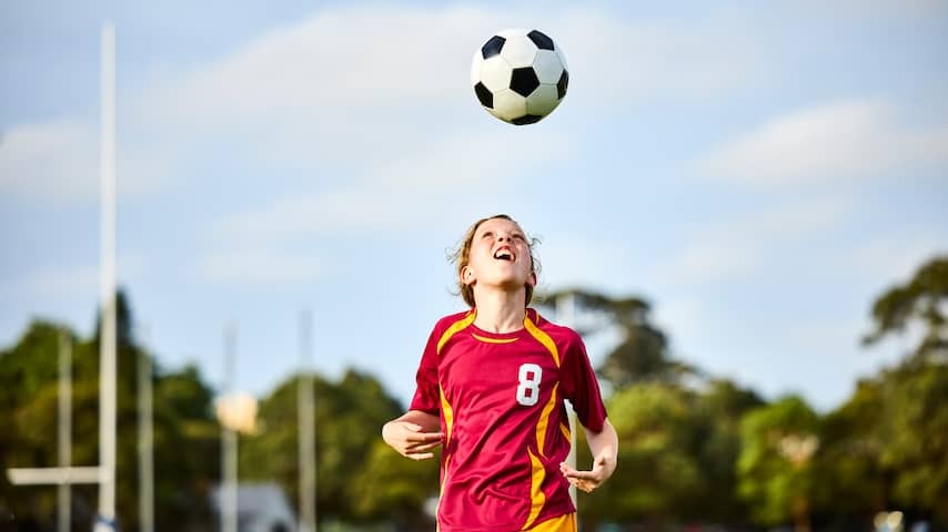 Sports Council wants ban on heads up to 12 years of age and helmet obligation in false sports