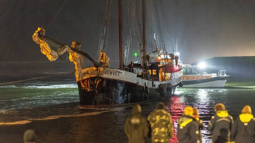 Five German children injured by collision sailboat and cargo ship at Harlingen