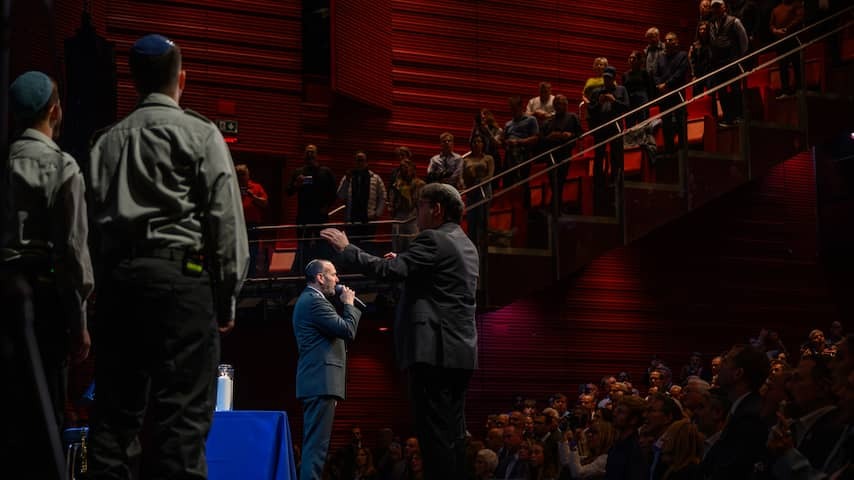 Concertgebouw asks Jewish Foundation Singer to replace due to tire IDF