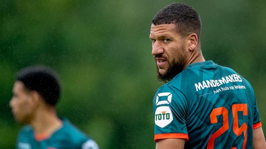 Former international Bruma (33) definitively stops with football years after the last game