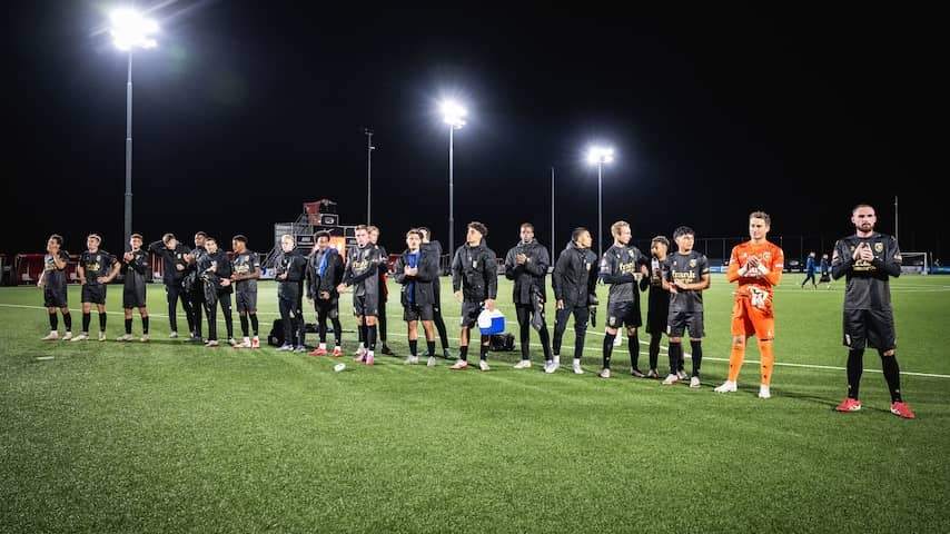 Vitesse gets a standing ovation after 4-0 loss at Rentree: 'could not be a team'