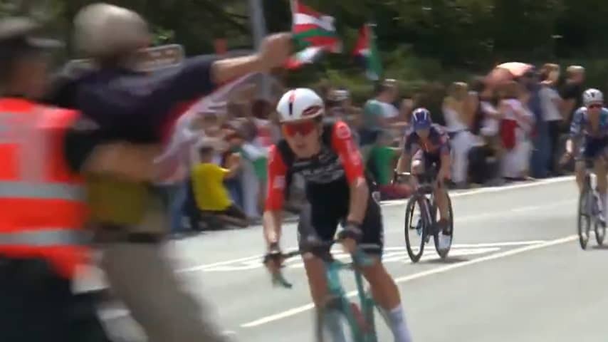 Pro-Palestinian protest hinders Vuelta riders: 'Do not endanger lives'