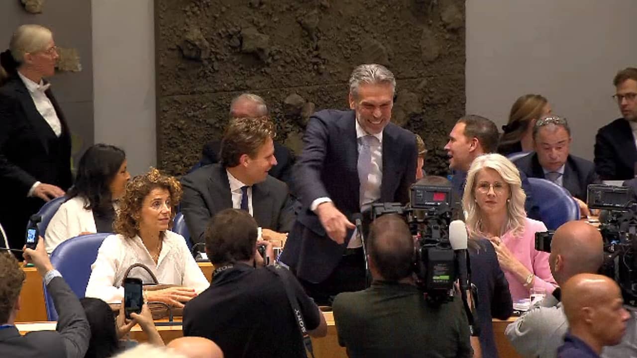 Image from Video: Live: House of Representatives Deuring General Political Debates