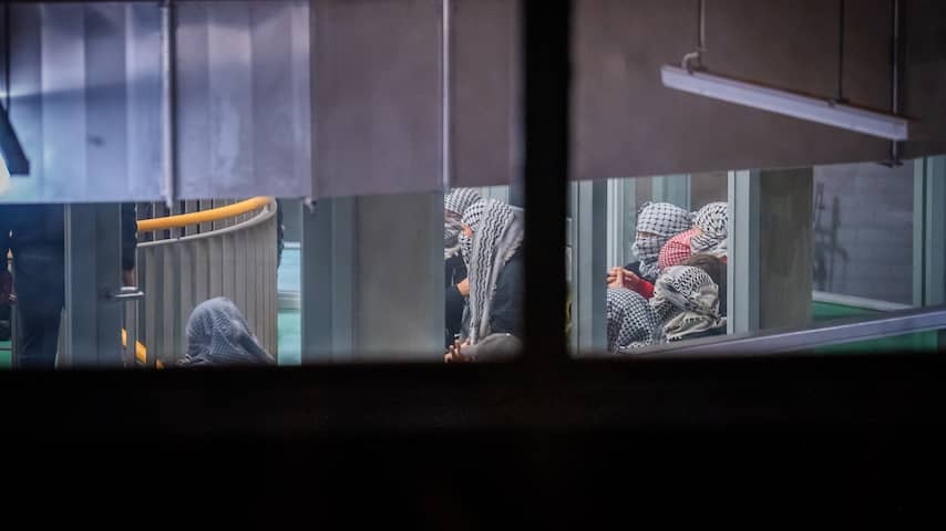 Police cease eviction from occupation of Radboud building, but continue to secure site
