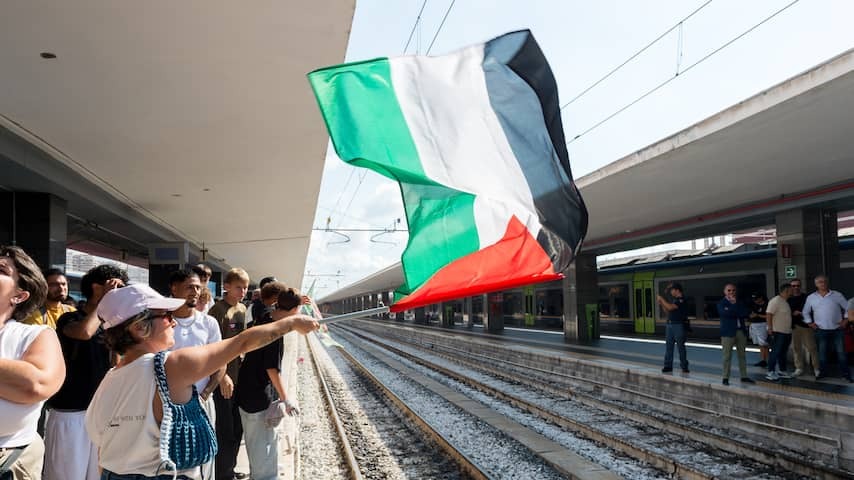 Dutch train staff is not allowed to stop as in Italy because of Gaza