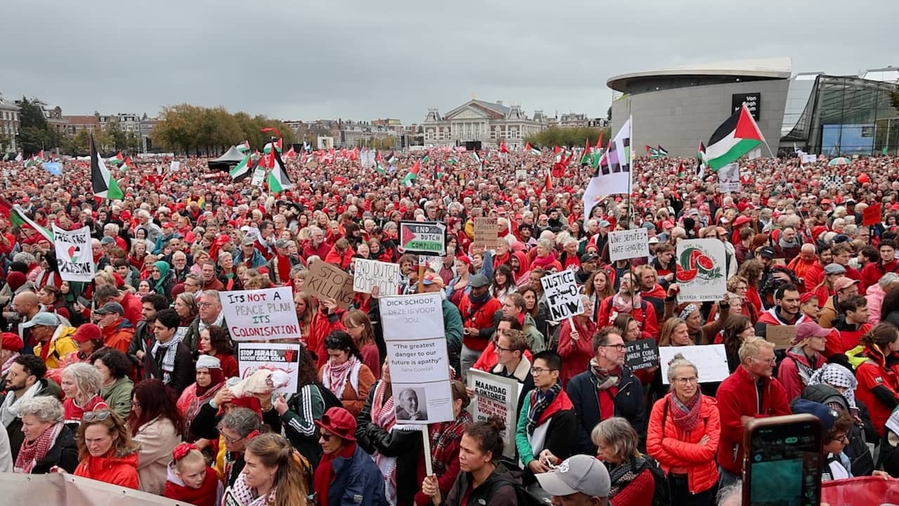 Image from Video: Tens of Thousands Gather on Museumplein for Red Line Protest
