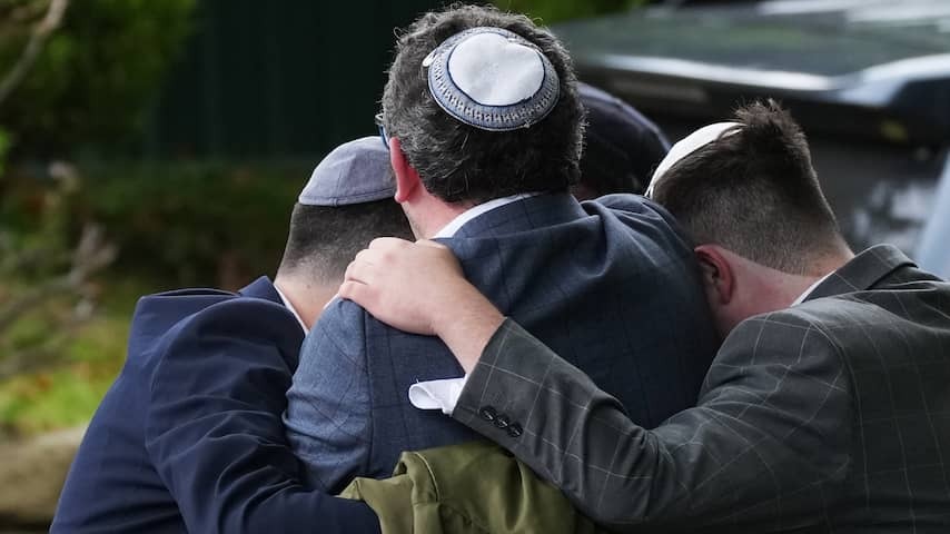 Police see a fatal attack on British synagogue as terrorism, two arrests