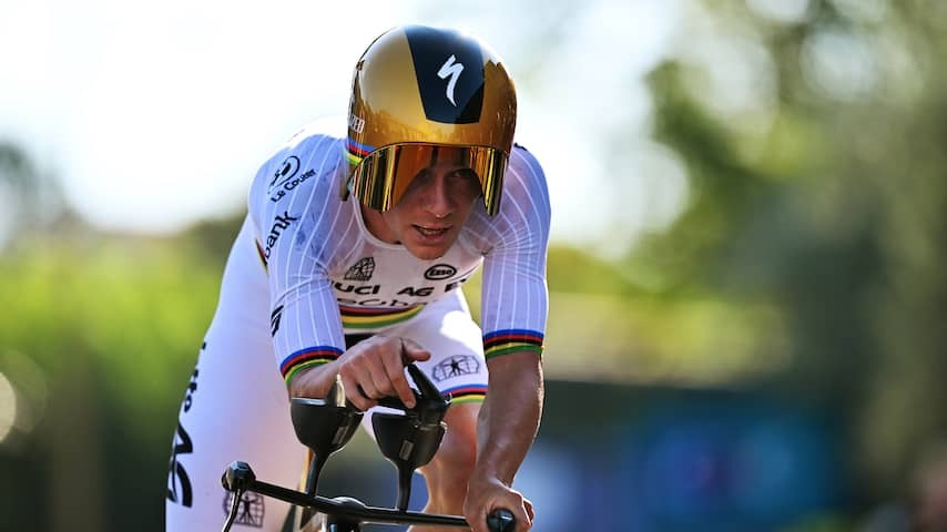 Evenepoel writes history with time ride doubles: after World Cup gold also European title