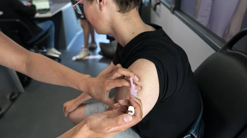 Health Council advises other HPV vaccine: also protects against genital warts